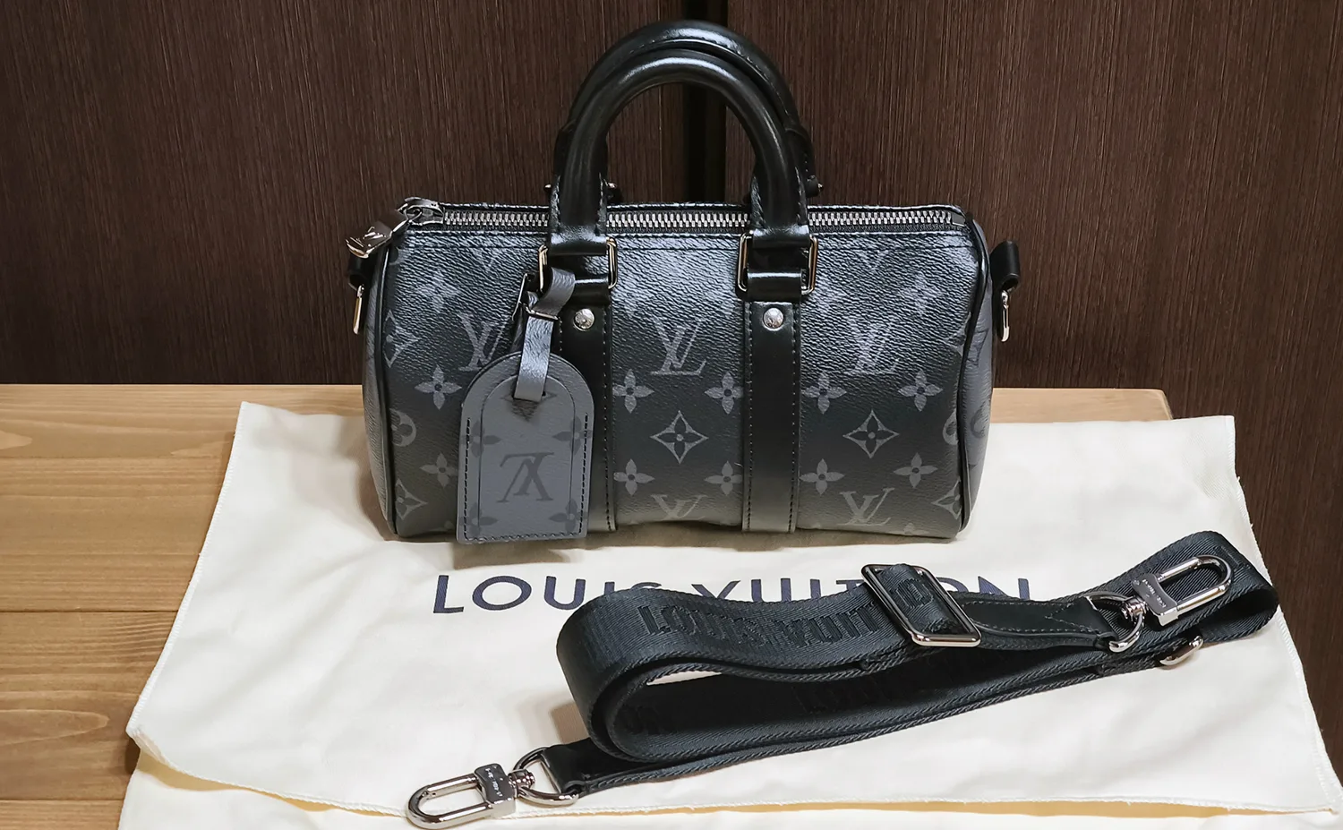 ルイ・ヴィトン モノグラム・エクリプス キーポルバンドリエール